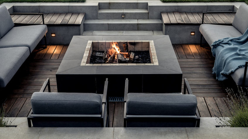 fire pit and pergola: is it safe?