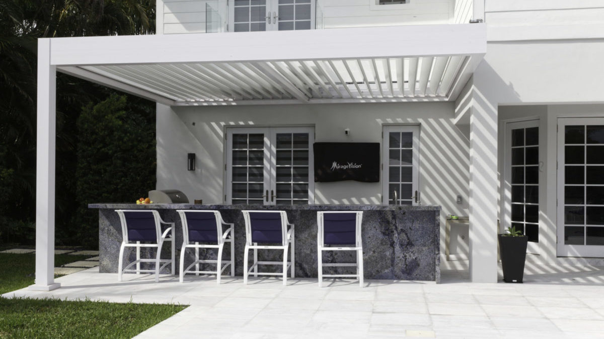 White pergola by Azenco, member of NAHB National Association of Home Builders