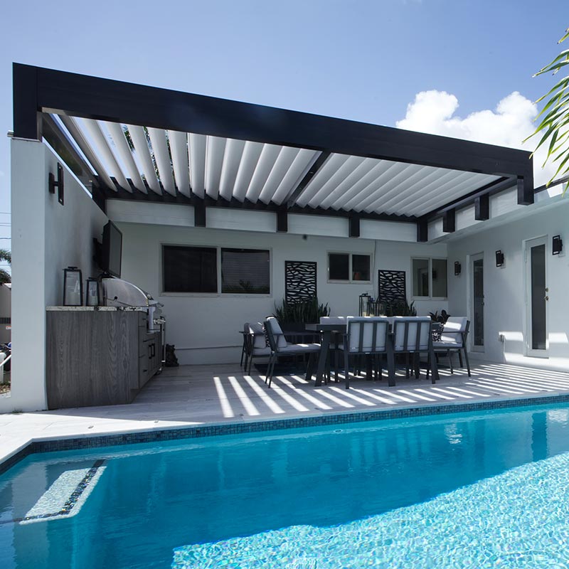 Patio covered with custom pergola Azenco Outdoor