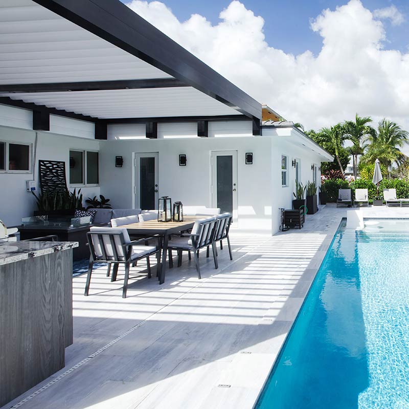 Outdoor living space with custom pergola - Azenco Outdoor