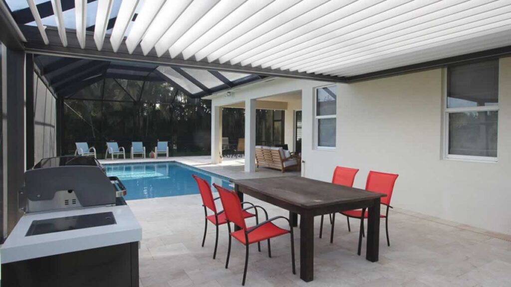louvered pergola structure by Azenco