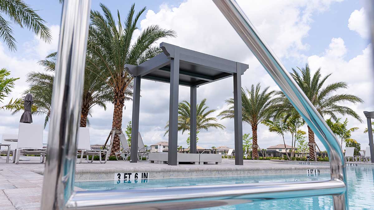 Verdana Village in Estero, FL - Black pergolas by Azenco