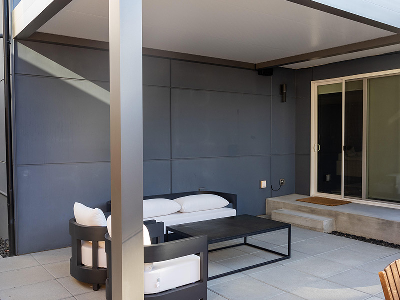 R-Shade with insulated roof forming an angle
