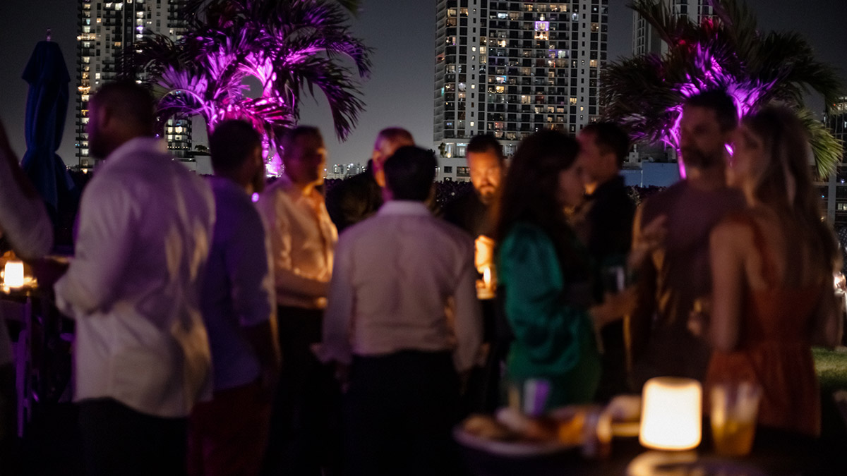 Azencommunity first event with Azenco dealers in Miami, FL.