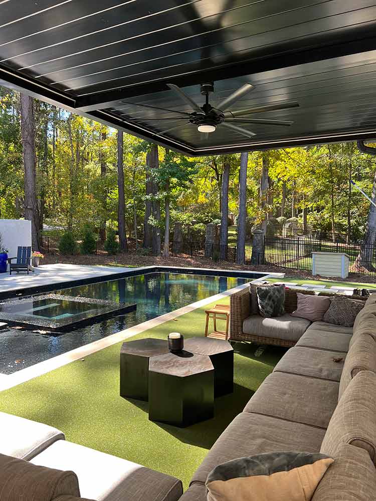 Motorized pergola with fan