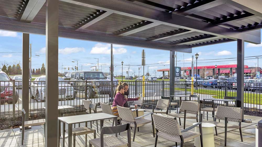 Starbucks - Lattice pergola - Azenco