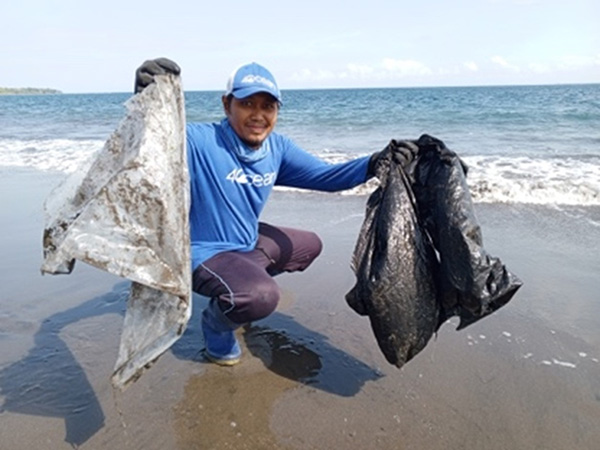 AZENCO OUTDOOR Bali Jembrana Beach Cleanup