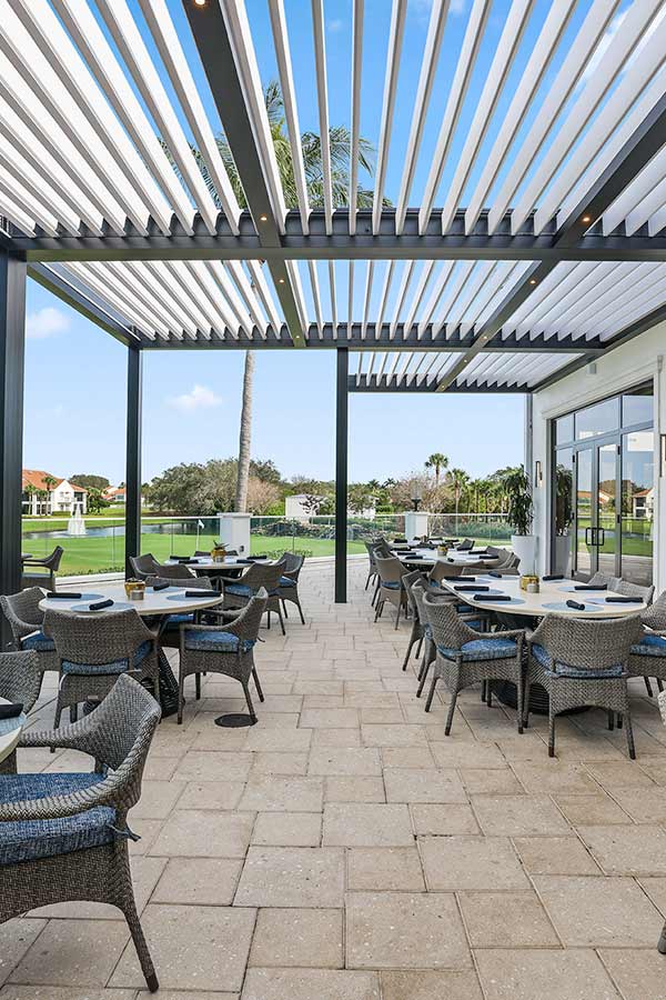 Seamless pergola installation - Broken sound Club - Azenco Outdoor