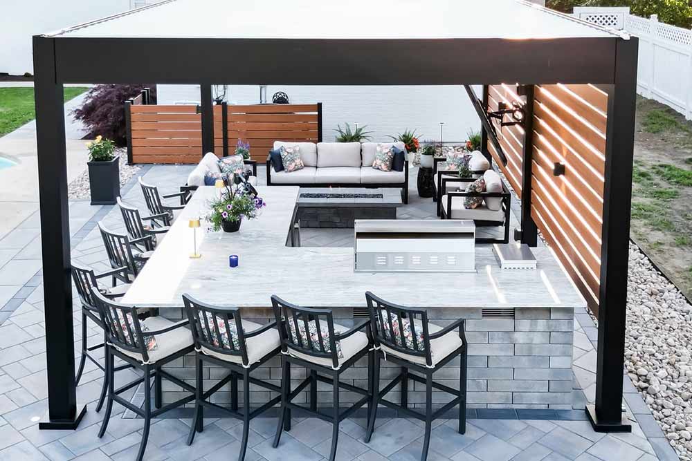 angled bar with standalone pergola - Azenco pergola