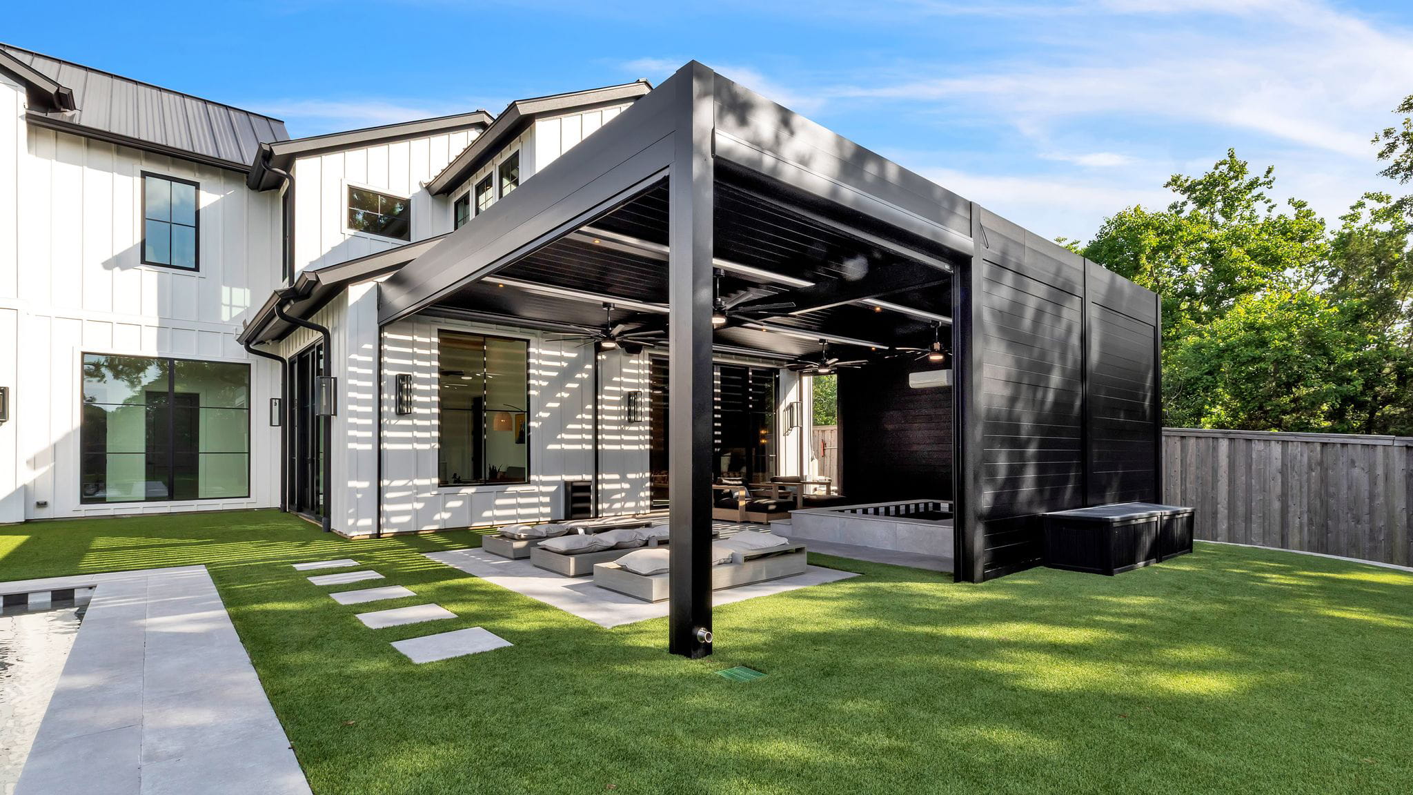 Azenco Outdoor black r-blade - privacy walls - screens - AC - fans - tv - jacuzzi - pool 3. privacy options for pergola