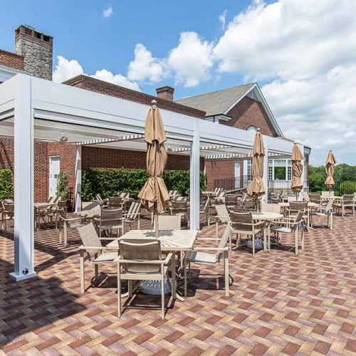Country club terrace with pergola azenco